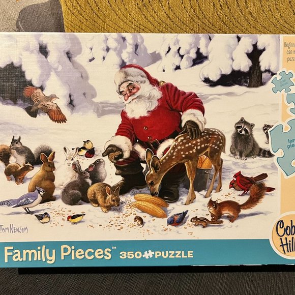 Cobble Hill - Santa & Friends 350 Family Piece Puzzle - Picture 1 of 2